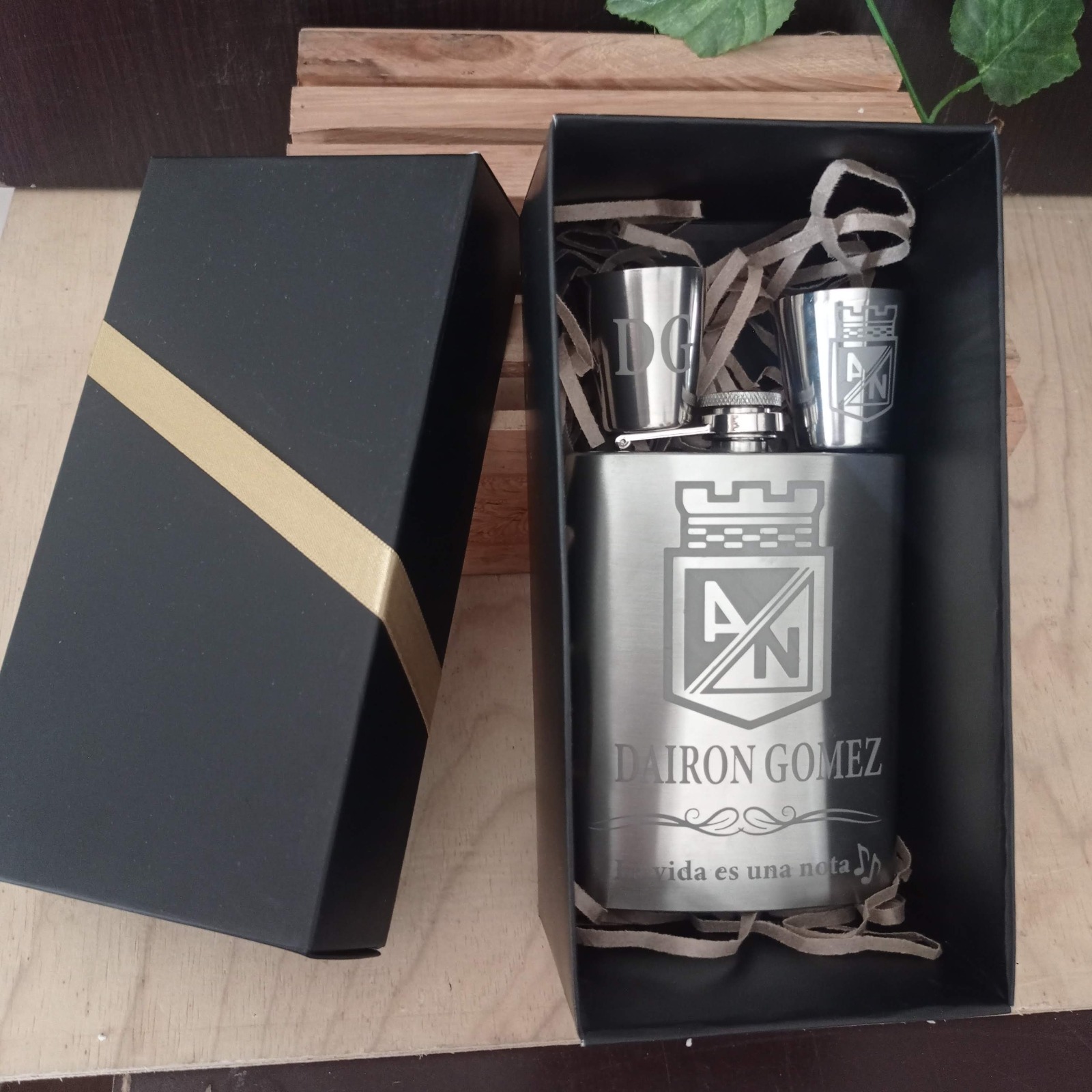 Set de copas grabadas